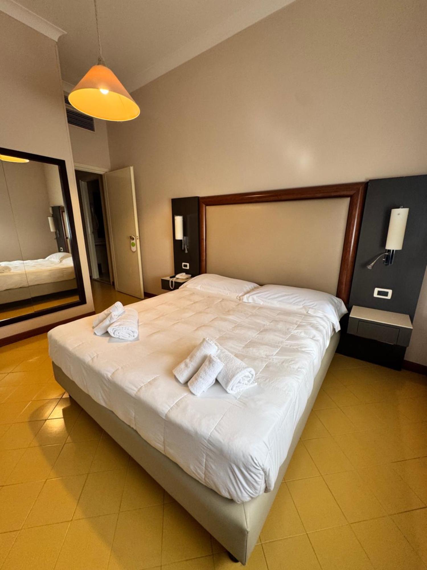 Grand Hotel Lamezia Lamezia Terme Eksteriør bilde